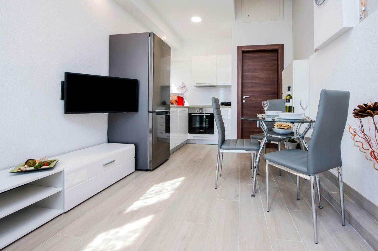 רוביני Apartment Anastasia מראה חיצוני תמונה